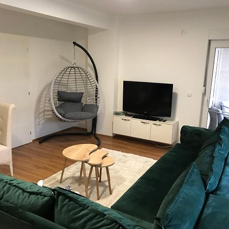Green Apartment Novi Pazar Bagian luar foto